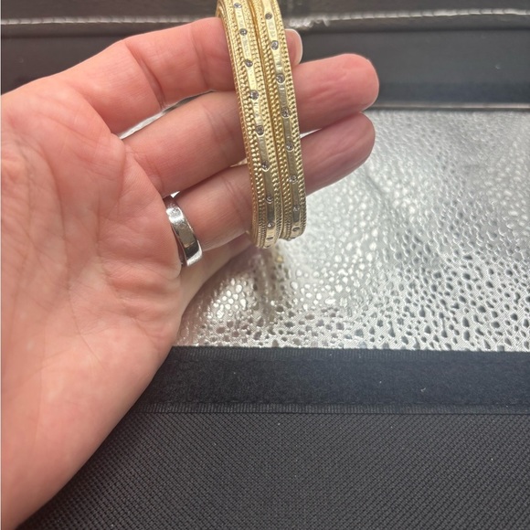 Gold Square Bangles - Picture 8 of 10